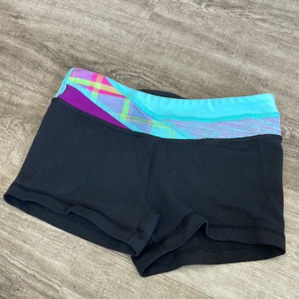 Ivivva Size 10 shorts